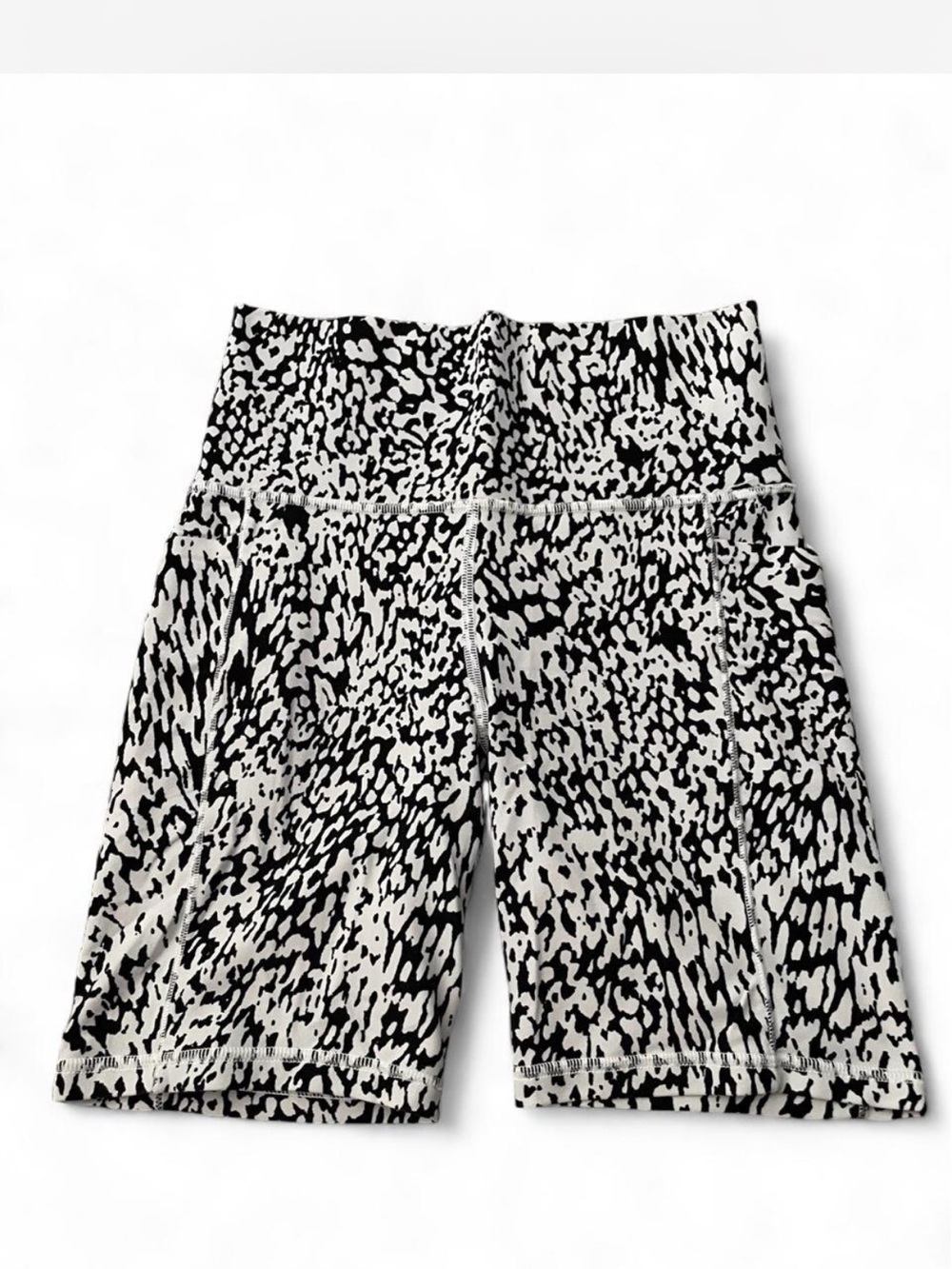 Athleta Black & White Abstract-Print High-Rise Bike Shorts